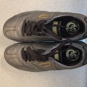 Vintage Diesel Brand Womens Leather Sneakers in a Pinkish Bronze
